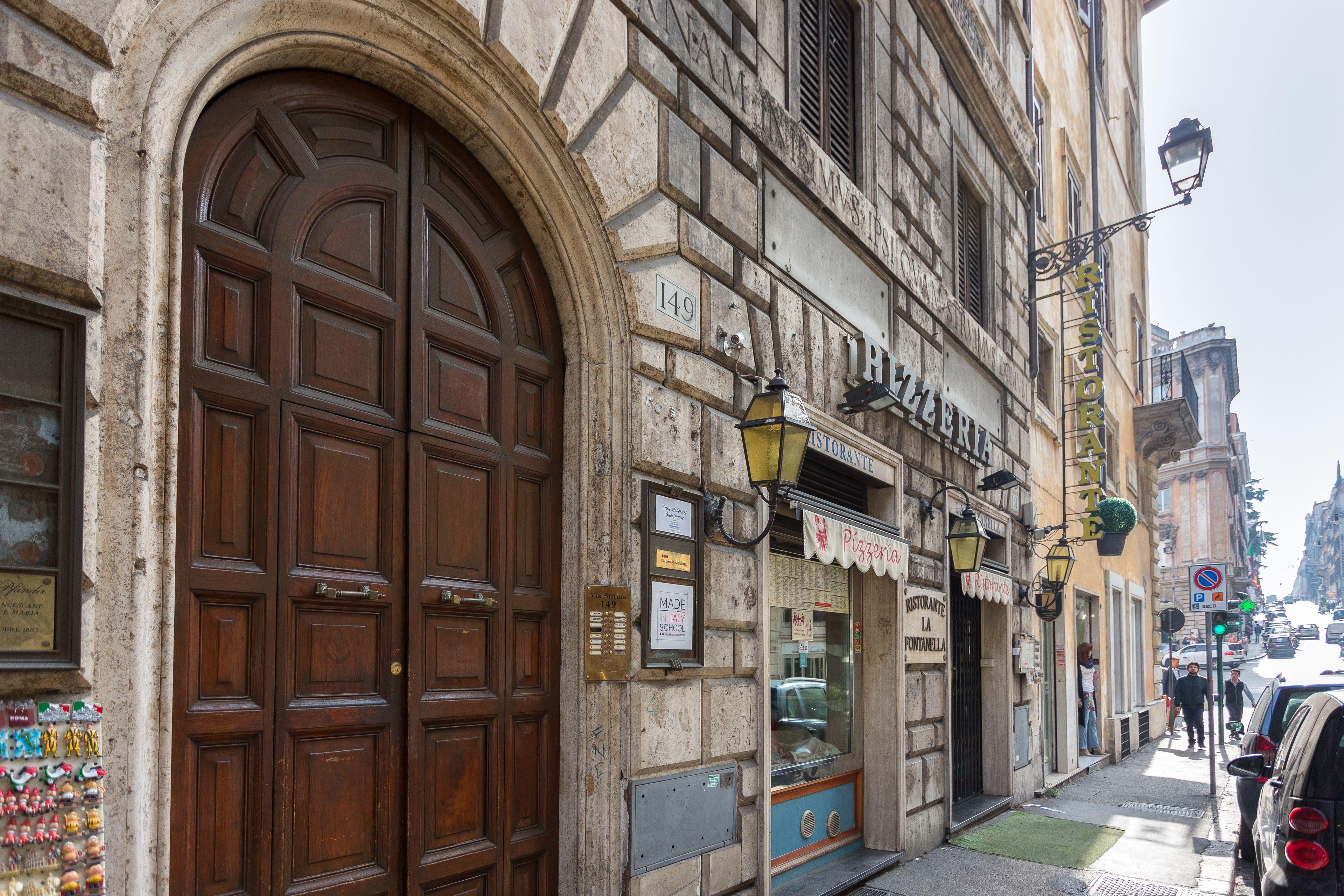 Casa Heberart Guest House Sistina — Photos 3